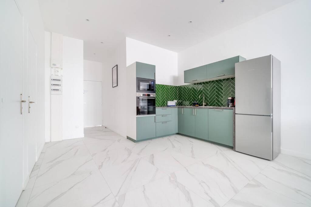 Cosy Flat For 6 People #2 Apartman Asnières Kültér fotó
