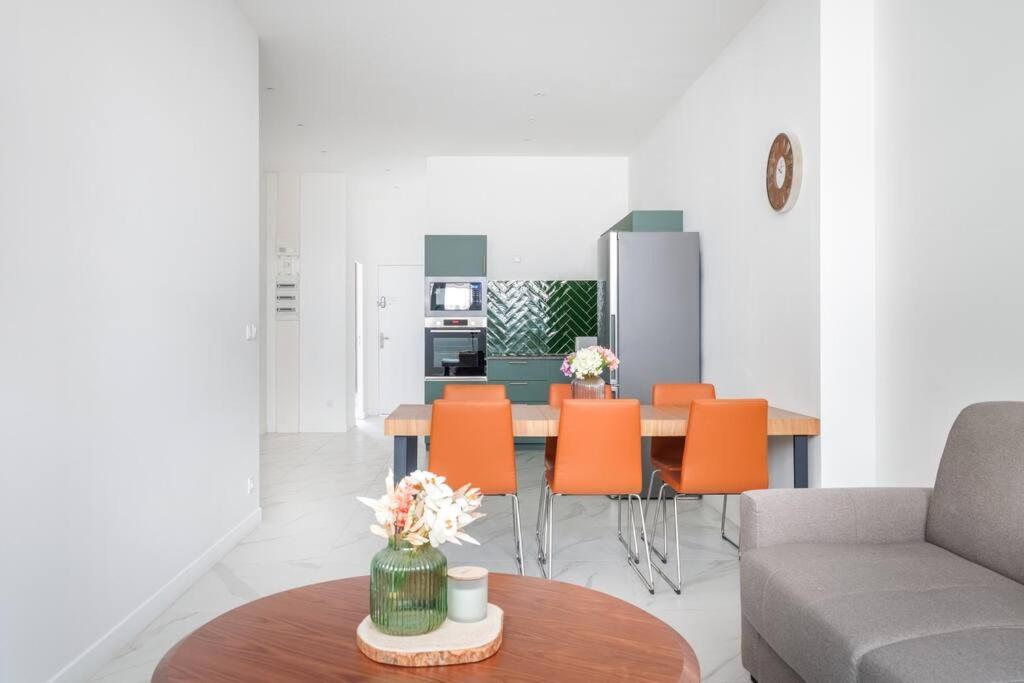 Cosy Flat For 6 People #2 Apartman Asnières Kültér fotó